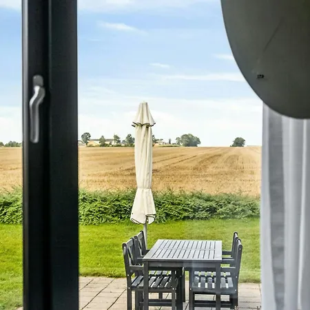 Vakantiehuis Architect-designed House Near Dyngby Odder