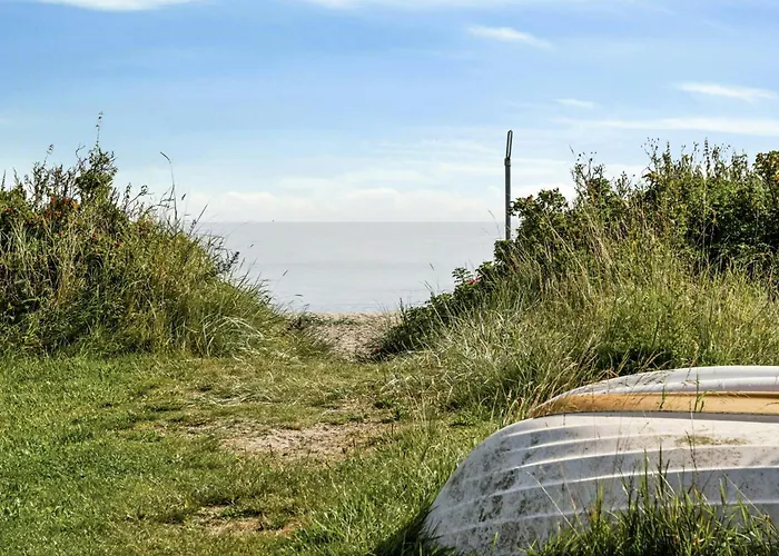 Arkitekttegnet Hus Ved Dyngby Strand * Odder